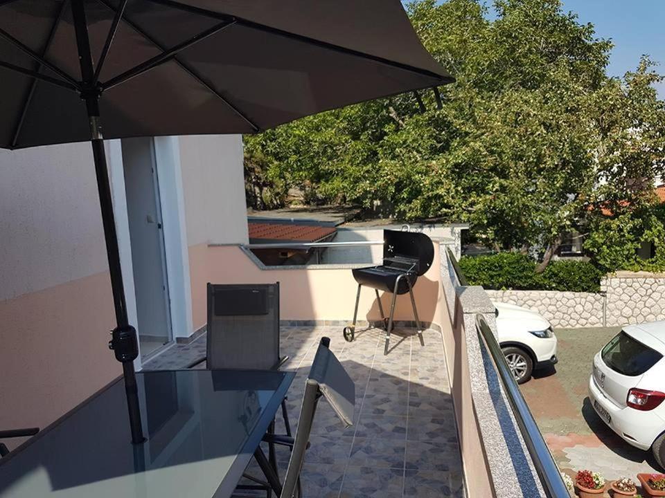 Apartman Pod Nehajem Apartment Senj  Bagian luar foto