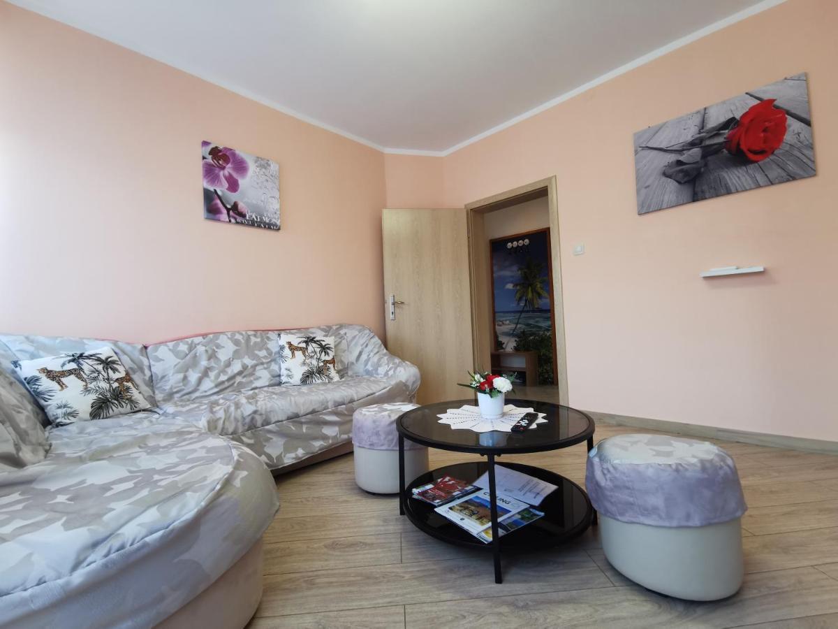 Apartman Pod Nehajem Apartment Senj  Bagian luar foto