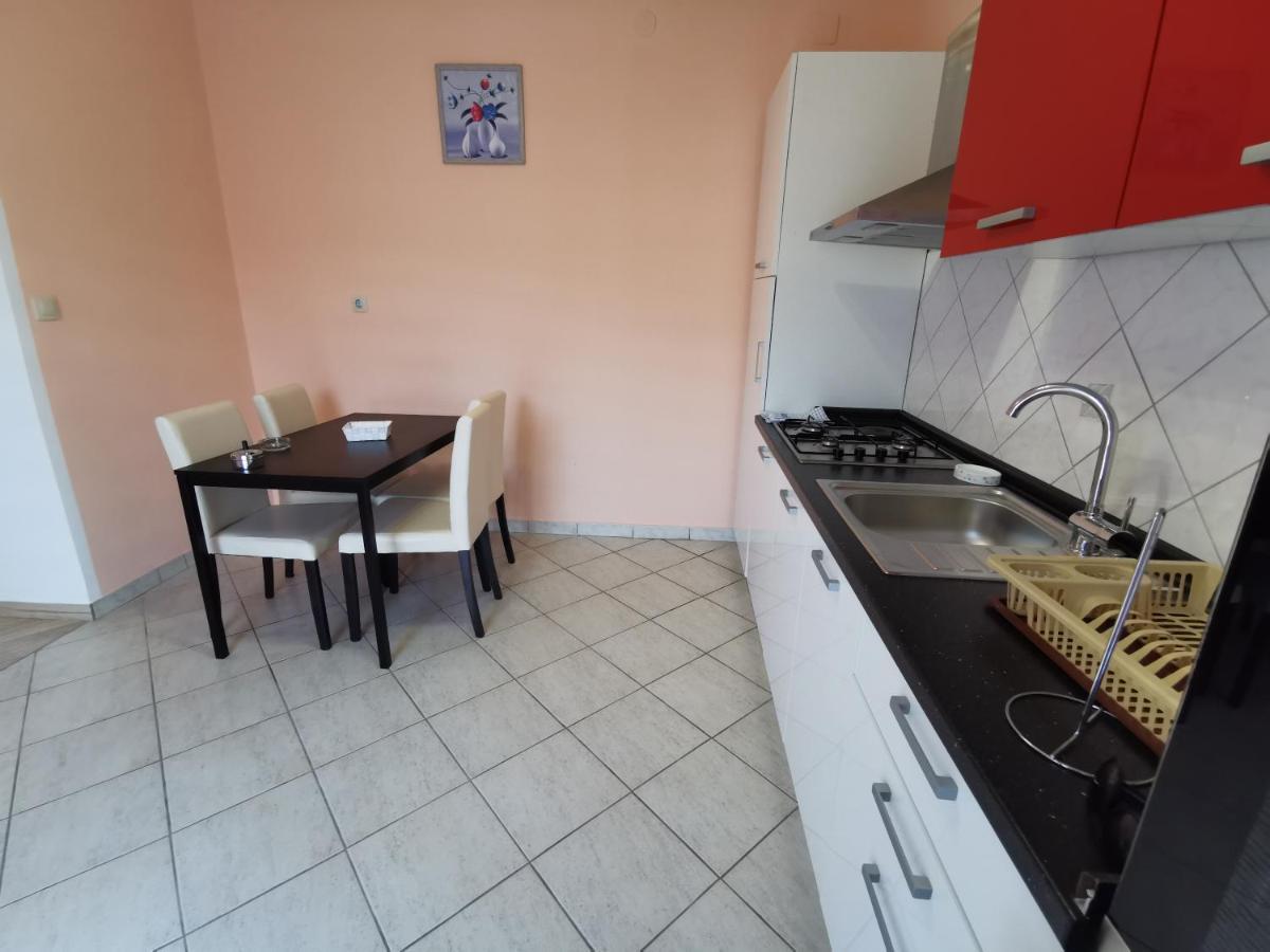 Apartman Pod Nehajem Apartment Senj  Bagian luar foto