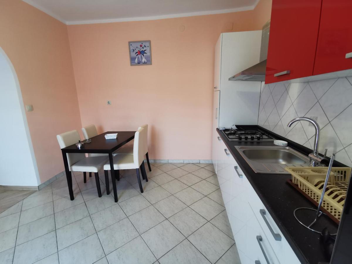 Apartman Pod Nehajem Apartment Senj  Bagian luar foto