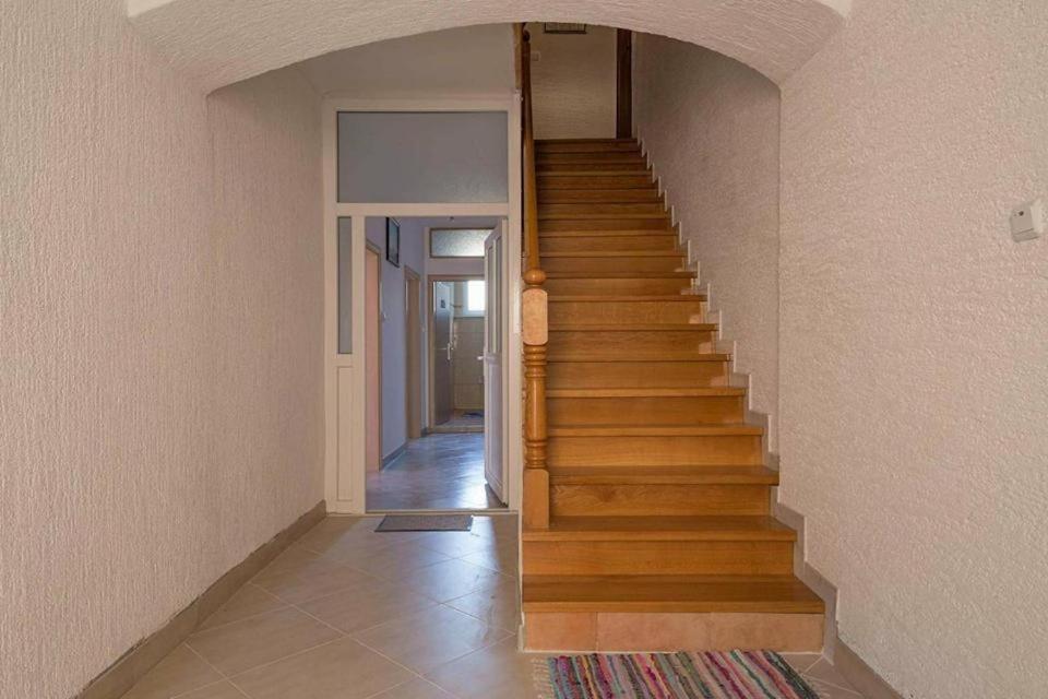 Apartman Pod Nehajem Apartment Senj  Bagian luar foto