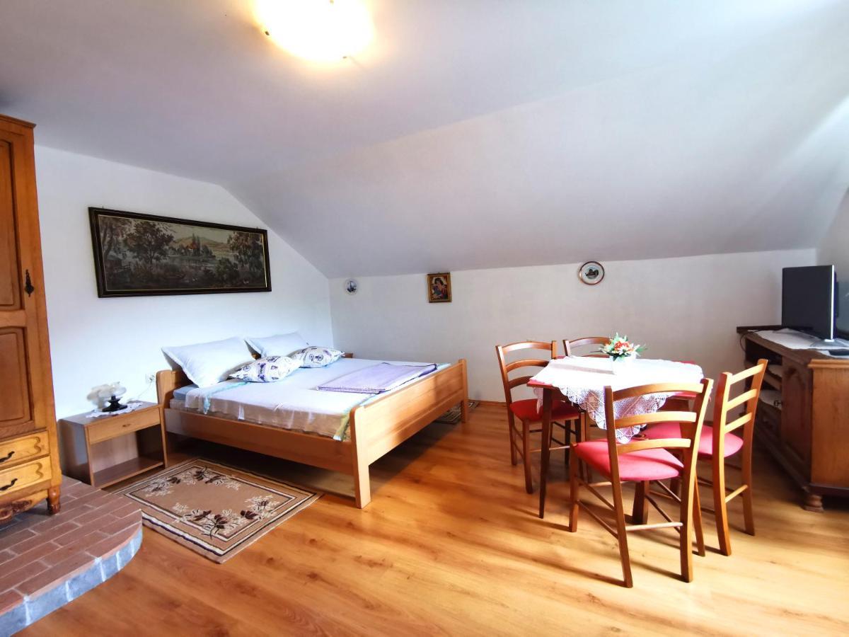 Apartman Pod Nehajem Apartment Senj  Bagian luar foto