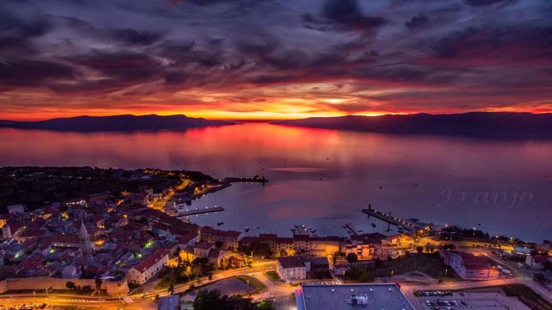 Apartman Pod Nehajem Apartment Senj  Bagian luar foto